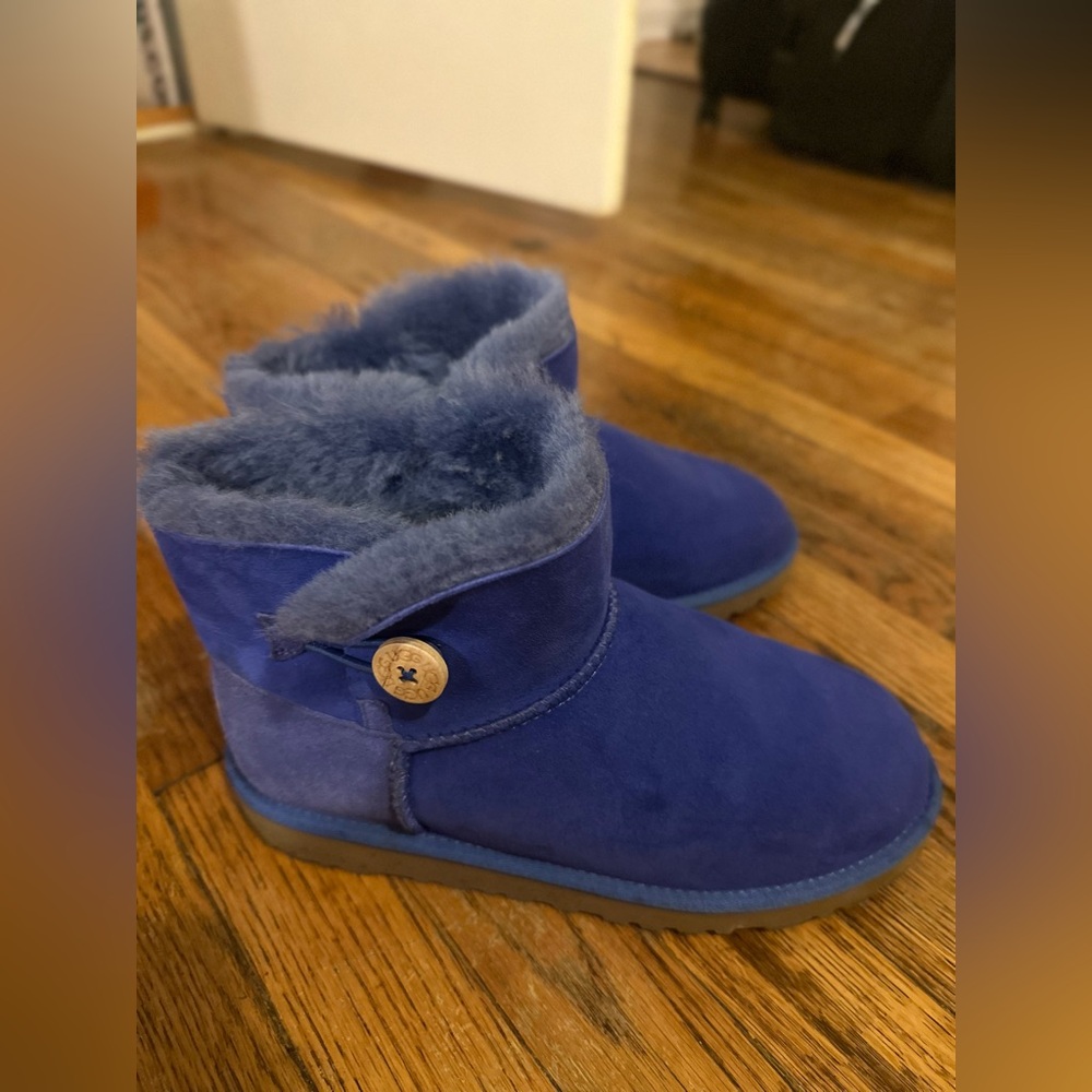UGG Australia Mini Bailey Button Boots